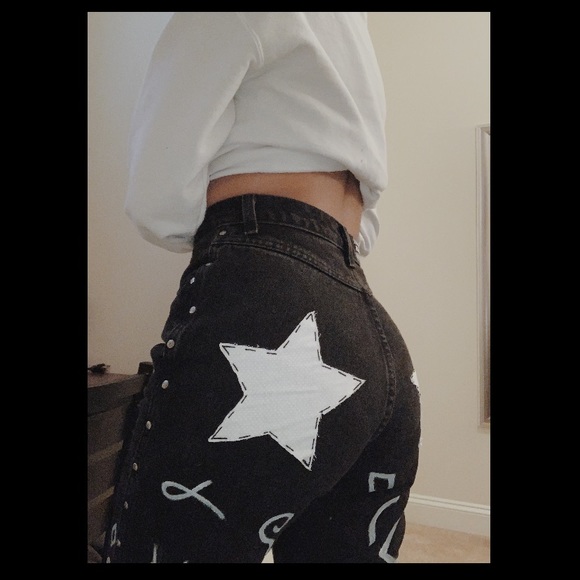 HANDPAINTED AUTHENTIC ROCKIES HIGHWAISTED JEANS - Picture 2 of 8